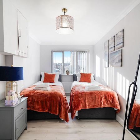 Spacious, 4 Bed, Garden, Parking, Excel 伦敦 外观 照片